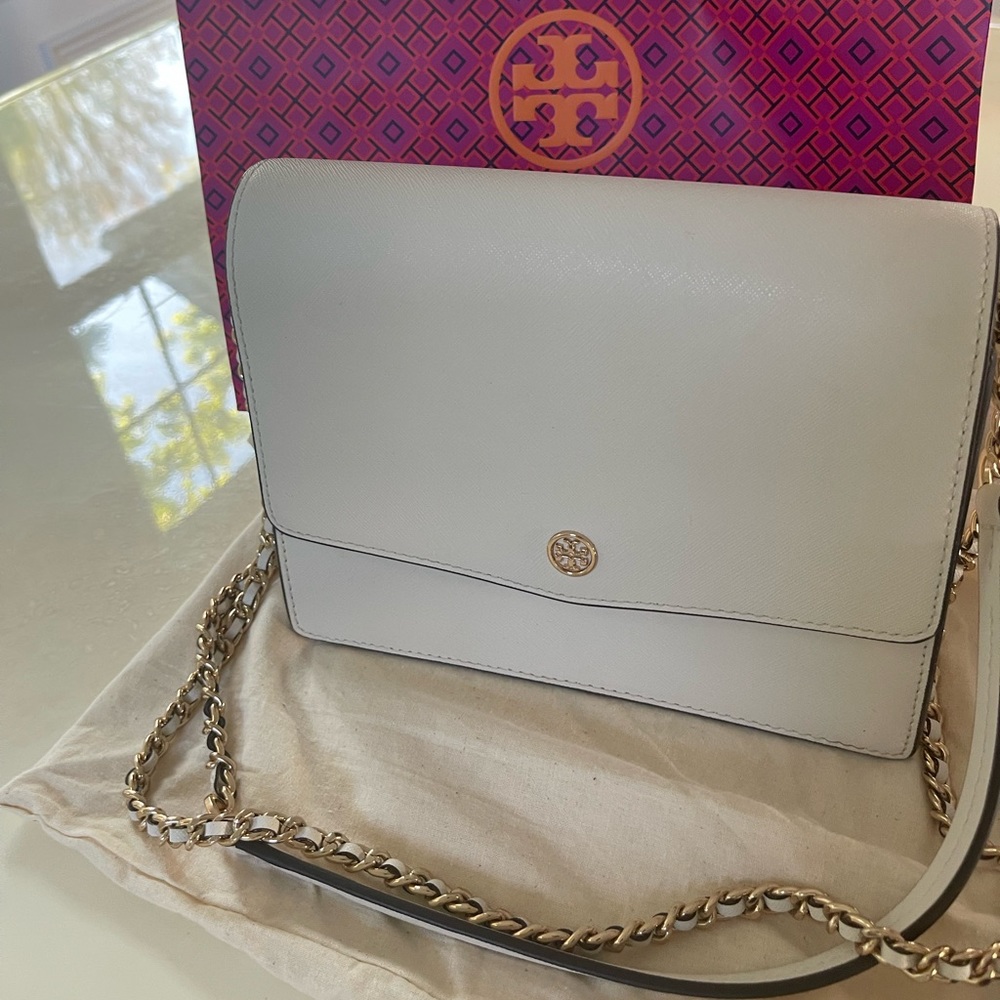 TORY BURCH Robinson Convertible Shoulder Bag Birch - Picture 6 of 12